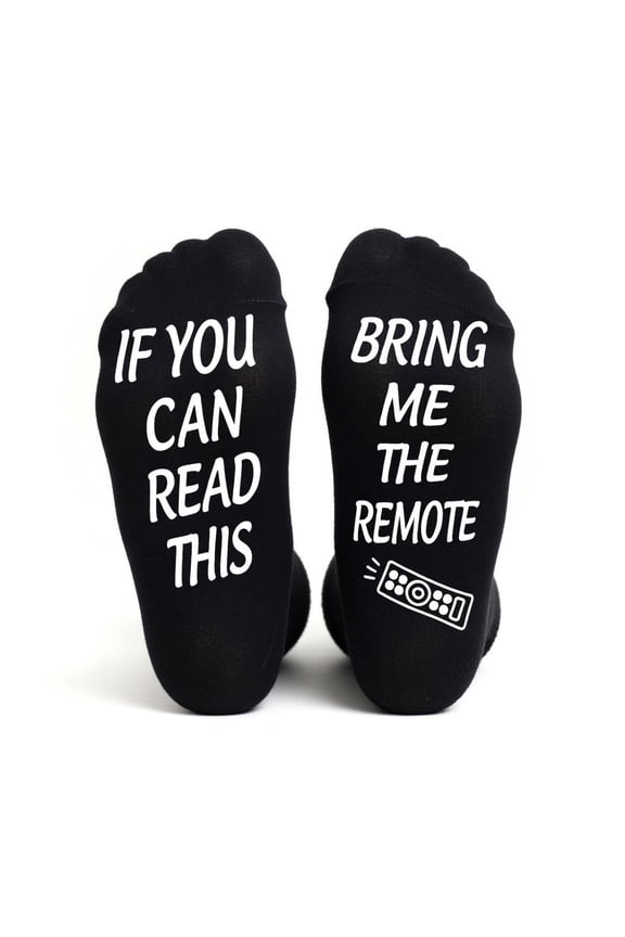 Funny Novelty Cozy"If you can read this, bring me the remote" Socks by Silly Obsessions. Fun cotton cozy socks for men or women. Great Birthday Fathers Day Gift Idea for Husband, Dad, Boyfriend.