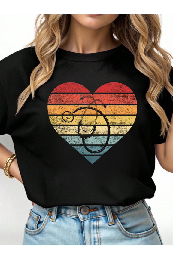 Funny Nurse Gifts Retro Vintage Stethoscope Heart Nursing T-Shirt