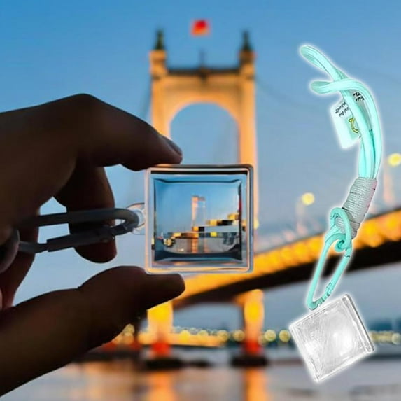 Funny Pixelated Lens for Pixel View Effect – Crystal Pixel Filter Stone for Photography, Funny Pixelated Lens Effect, Creative Mosaic Glass Keyring for Stunning Pixel Art Shots