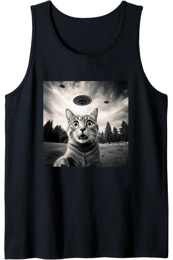 Funny Surprised And Scared Cat Selfie With Ufo Tank Top Size S-3XL