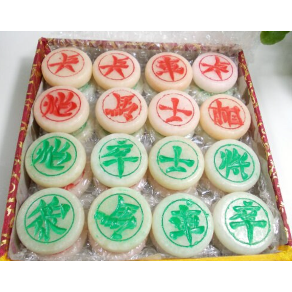 Funny crystal jade healing white chess statue carved Jade ,Handmade Raw Stone chess Gem Chakra Quartz Crystal  birthday gifts