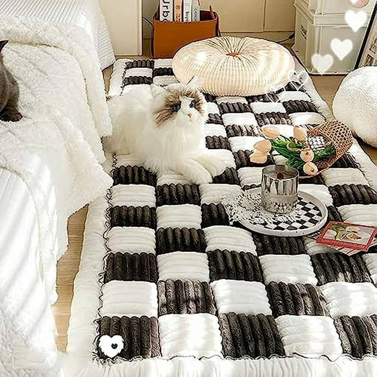 Funnyfuzzy Cream-Coloured Large Plaid Square Pet Mat Bed Couch Cover, Funny  Fuzzy Couch Cover,Blankets for Cats Dogs,Waterproof Blanket Pet  Blanket(Black,27.6x82.7 inin) 