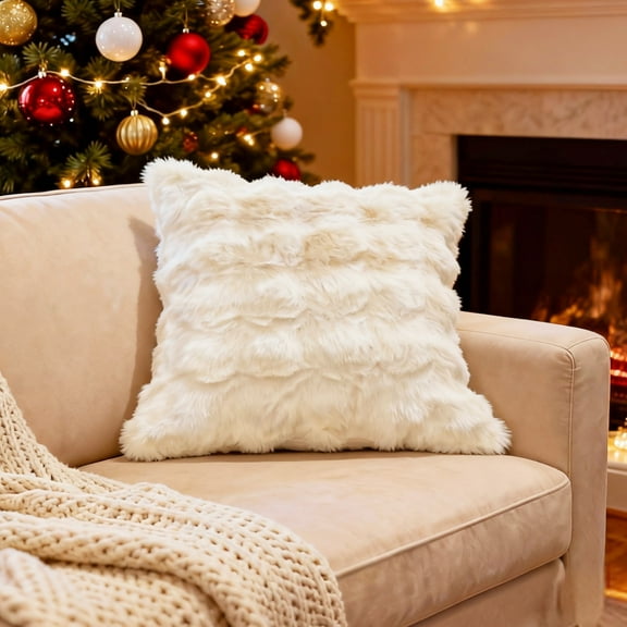 GARITIN 18x18 Inch Faux Fur Throw Pillow, Christmas Decorative Pillow for Couch Bed Living Room Home Decor