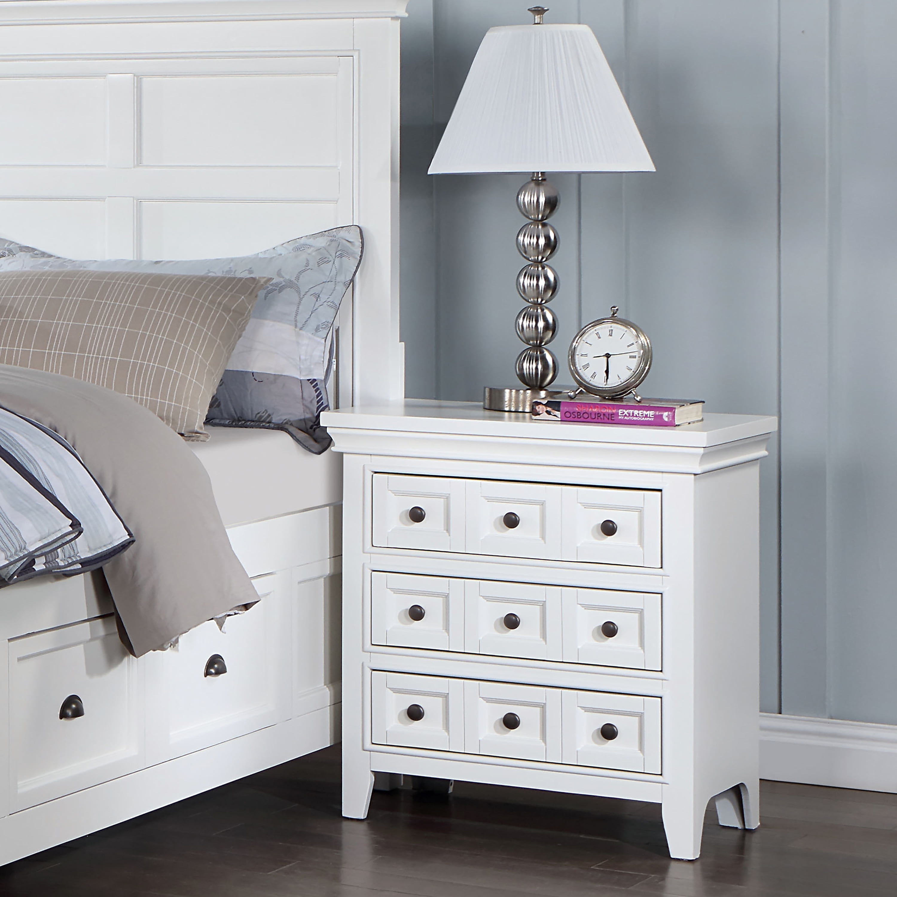 White Solid Wood 3-Drawer Nightstand with USB Port