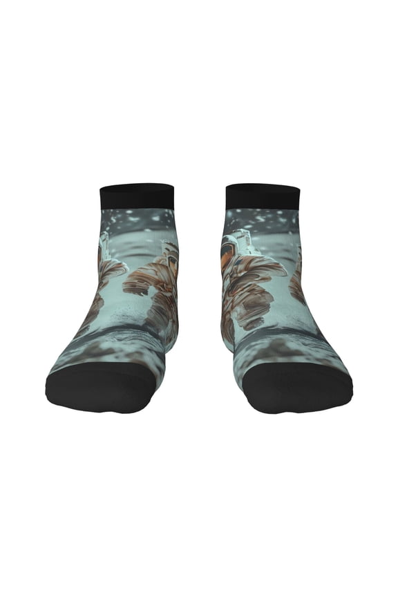 Astronauts On Lunar Mission Print Adult Socks, Crew Moisture-wicking Socks, Unisex Cushion Crew Socks,Casual Sports Ankle Socks