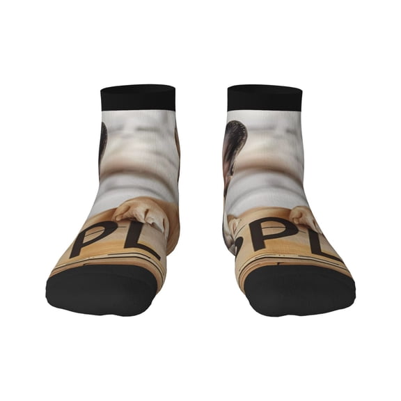 Fuzoiu Cute Bulldogs Apply Print Adult Socks, Crew Moisture-wicking Socks, Unisex Cushion Crew Socks,Casual Sports Ankle Socks