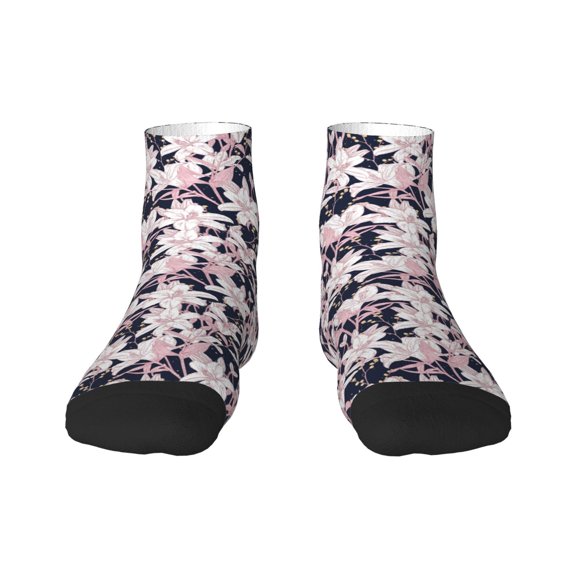 Fuzoiu Lilies Flowers Print Adult Socks, Crew Moisture-wicking Socks, Unisex Cushion Crew Socks,Casual Sports Ankle Socks