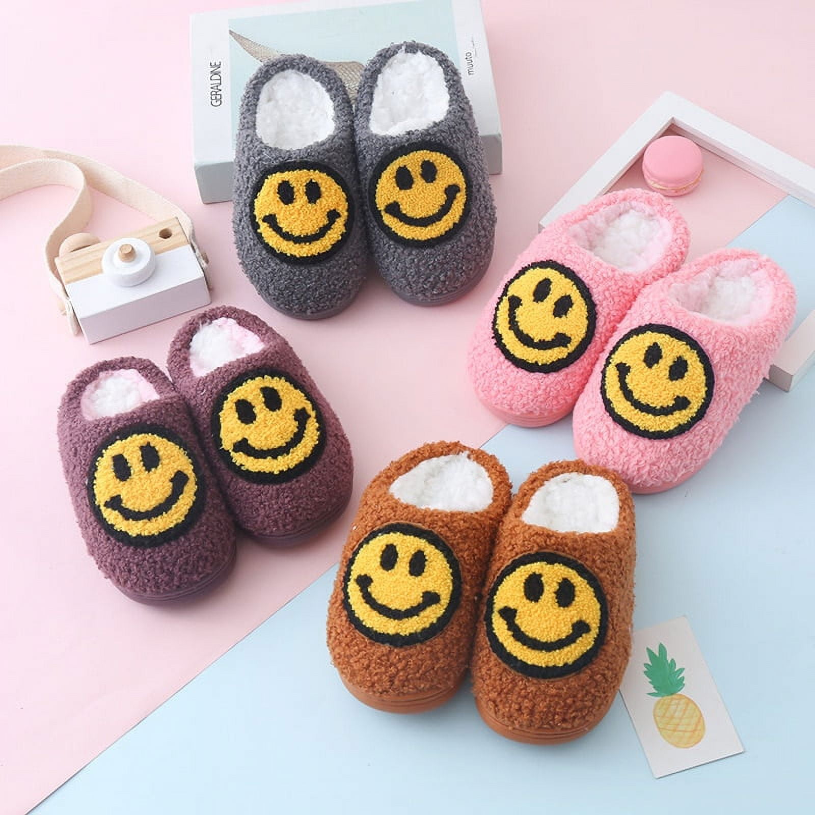 Fuzzy Slippers for Children and Baby, Smiley Face Plush Cotton Slippers