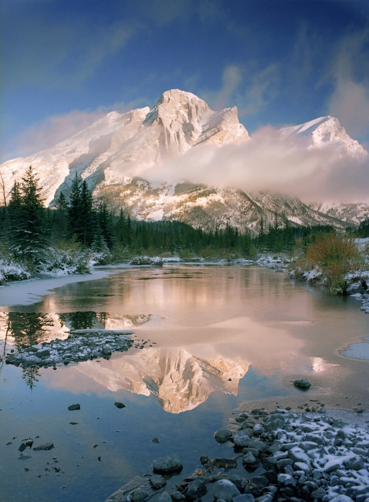 Fv2065 Natural Moments Photography Mt Kidd In Winter Canvas Art - Darwin Wiggett Design Pics (13 x 18)