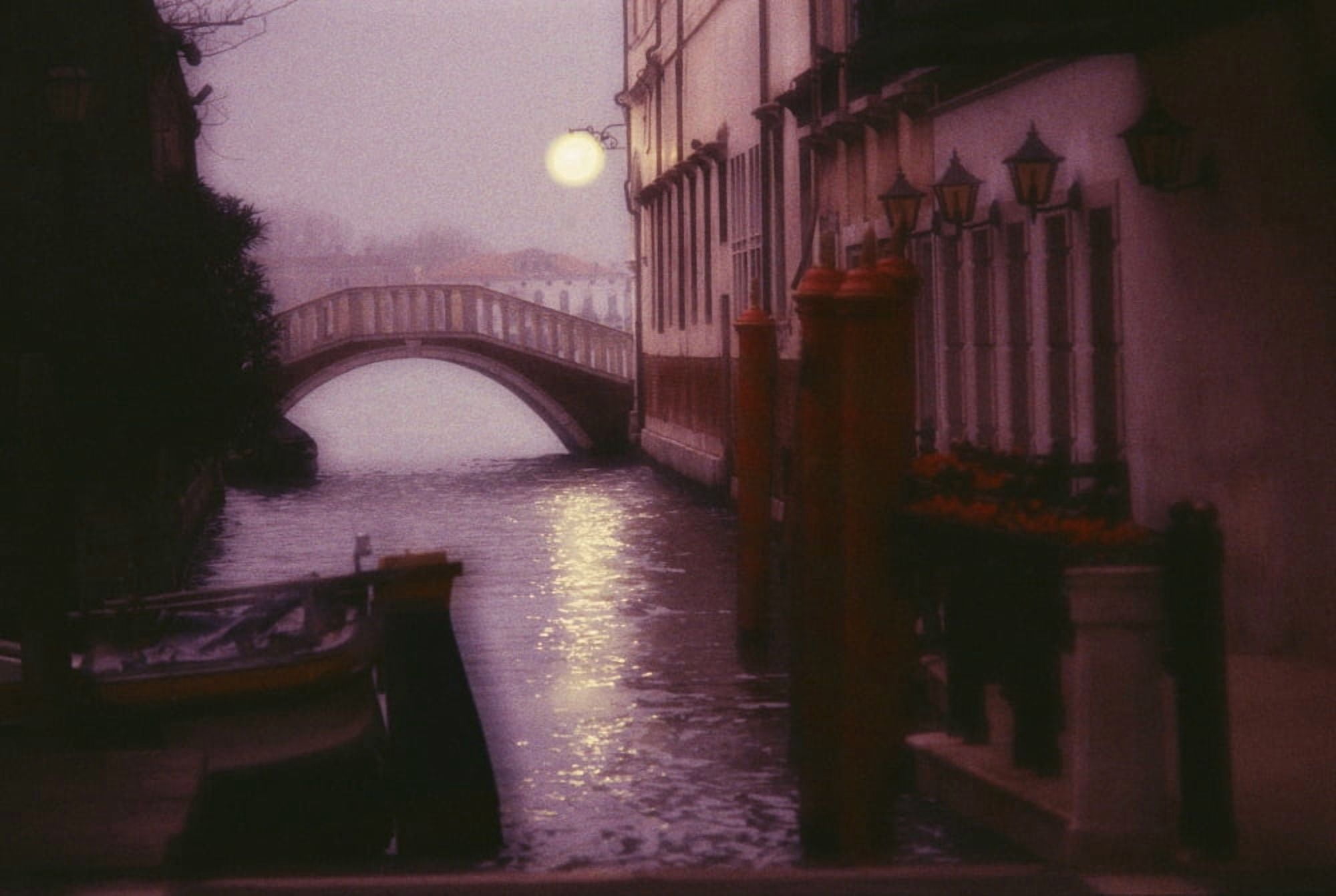 Fv2134 David Nunuk Venice Canal Scene Canvas Art - David Nunuk Design Pics (17 x 11)