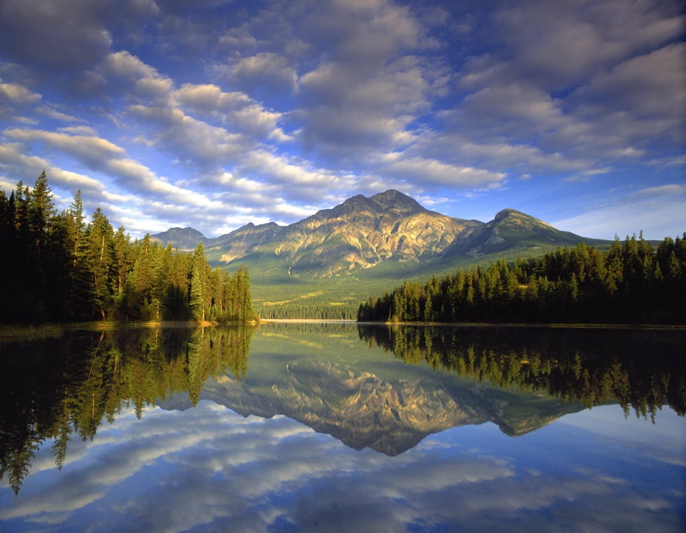 Fv5199 Natural Moments Photography Pyramid Mountain Reflected In Pyramid Lake Jasper National Park Alberta Canvas Art - Darwin Wiggett Design Pics (16 x 12)