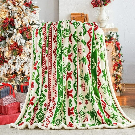 Fwttom Christmas Throw Blanket for Couch, Christmas Blankets Soft Fuzzy Sofa Warm Green And Red Flannel Blankets Couch Fleece Blankets Bed Thick Machines Washable