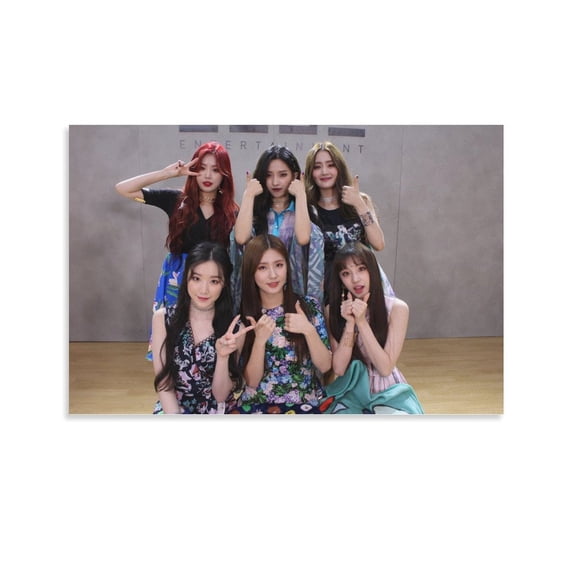 (G)I-DLE Group K-pop Korean Beautiful Artwork Posters Wall Art Painting Canvas Gift Living Room Prints Bedroom Decor Poster Artworks 08x12inch(20x30cm)