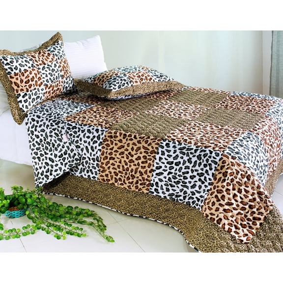 G&J Snow Leopard 3PC Leopard Print Quilt Set Full/Queen Size White Tan Color