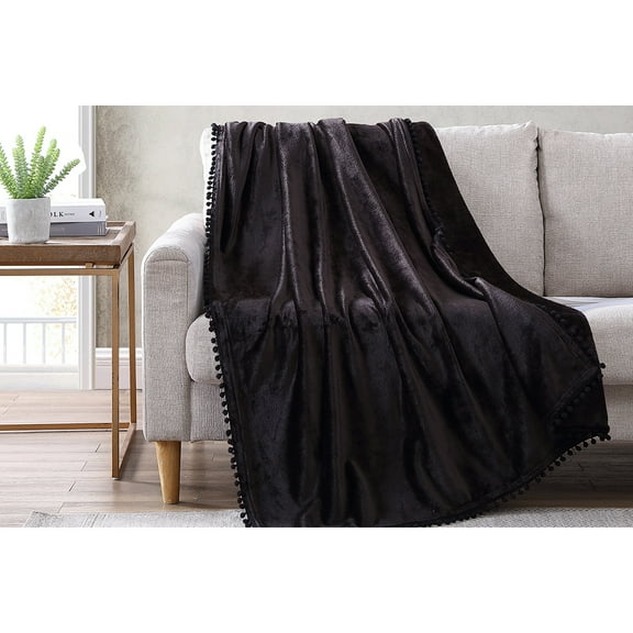 G3 Home 90070 50 x 70 in. Walnut Flannel Pompom Throw, Black