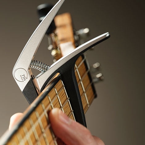 G7TH - The Capo G7NVUSL-U Nashville Ukulele Guitar Capo, Silver