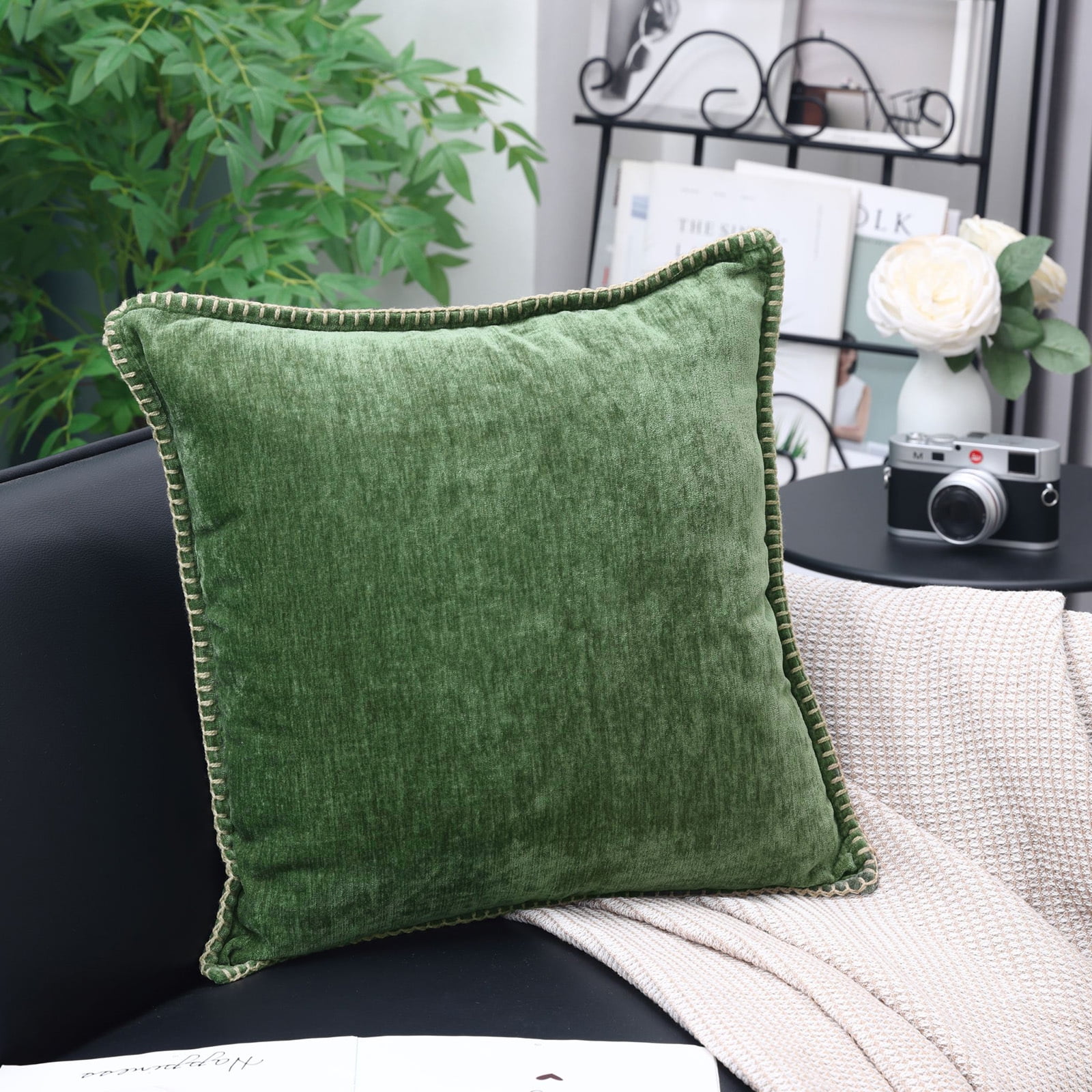 GALMAXS7 Christmas Chenille Soft Throw Pillow Covers Solid Throw Pillow