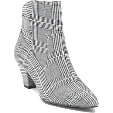 GC Shoes Womens Levi Block Heel Pointed Toe Ankle Boots