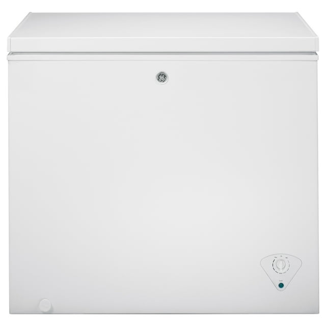 GE® 7.0 Cu. Ft. Manual Defrost Chest Freezer