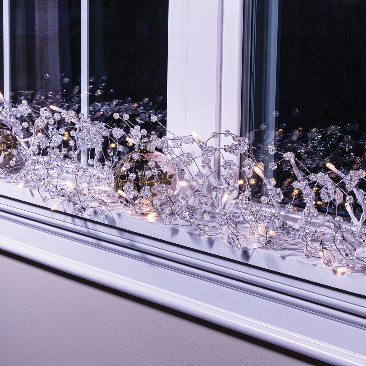 GE StayBright 100LED Glitter Gem Garland 9FT Warm White/White Wire