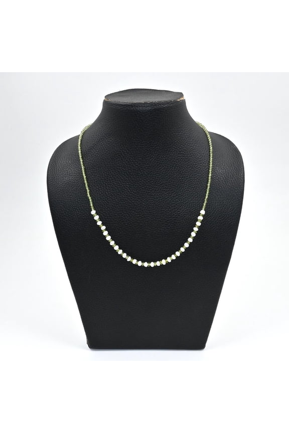 Natural Green Peridot Gemstone Necklace | Faceted Peridot Beads with Pearls | Handmade High-Quality Jewelry | Elegant Birthstone Necklace for Women