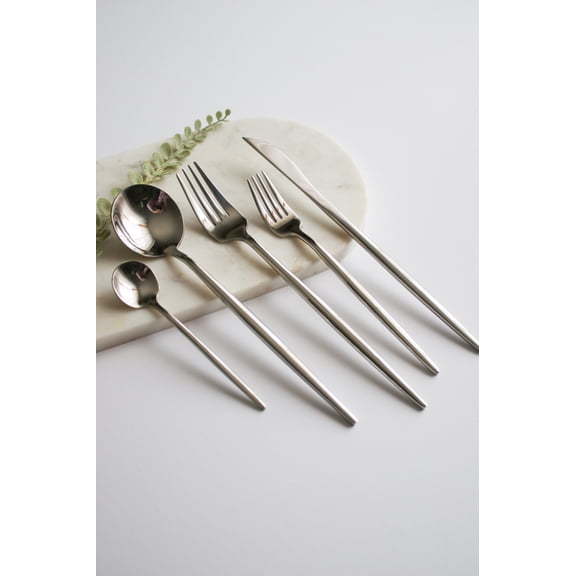GENOA Mirror Silver Flatware Set for 4, 20-Piece Stainless Steel Silverware Set with Knives, Forks and Spoons