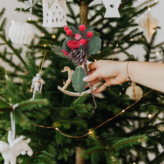 GETAJGHSD 8Pcs Premium Faux Pine Needles and Simulation Pine Cones Christmas Decoration