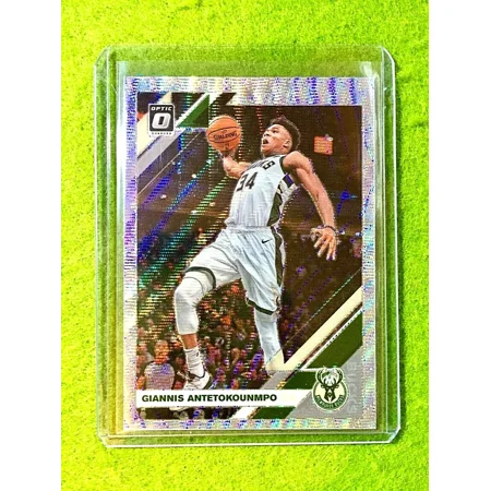GIANNIS ANTETOKOUNMPO SILVER WAVE PRIZM CARD JERSEY #34 BUCKS 2019 Donruss Optic