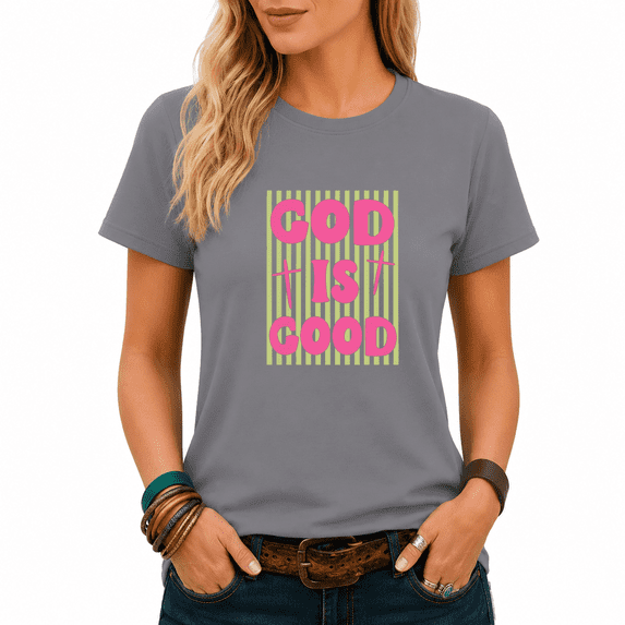 GIFFIMY Women's Bohemian Celestial Graphic V-Neck Short Sleeve T-Shirt Purple Standard Fit Everyday Top