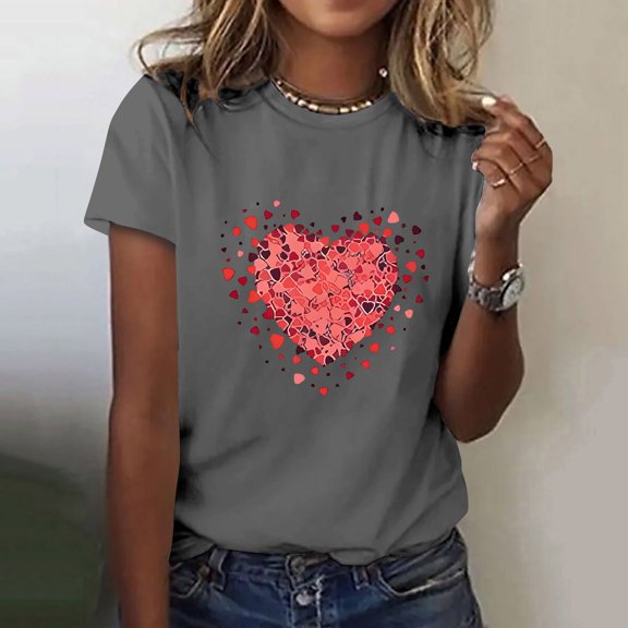 GILIGEGE Heart Shirts for Women Love Graphic Crew Neck Basic Tees Valentines Funny Matching Casual Short Sleeve Tops,Cute Black Graphic T Shirts Casual Spring Day Tops Tee for Her Grey M