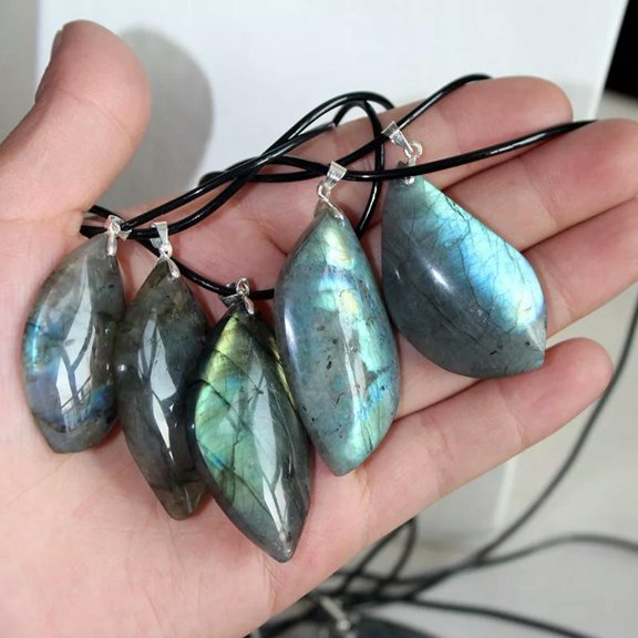 GKNET 10Pcs Natural Labradorite Leaf Shape Pendant Quartz Crystal Stone Necklace Decor