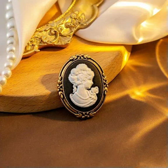 GKNET 2024 Vintage Simple Metal Border Pin French Court Embossed Beauty Head Brooch-black