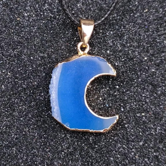GKNET Crescent Moon Agate Quartz Druzy Pendant Gold Coating Crystal Necklace Healing-Blue