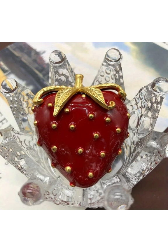 Fashion Strawberry Brooch Personalized Fruit Pin Ladies Clothing Jewelry