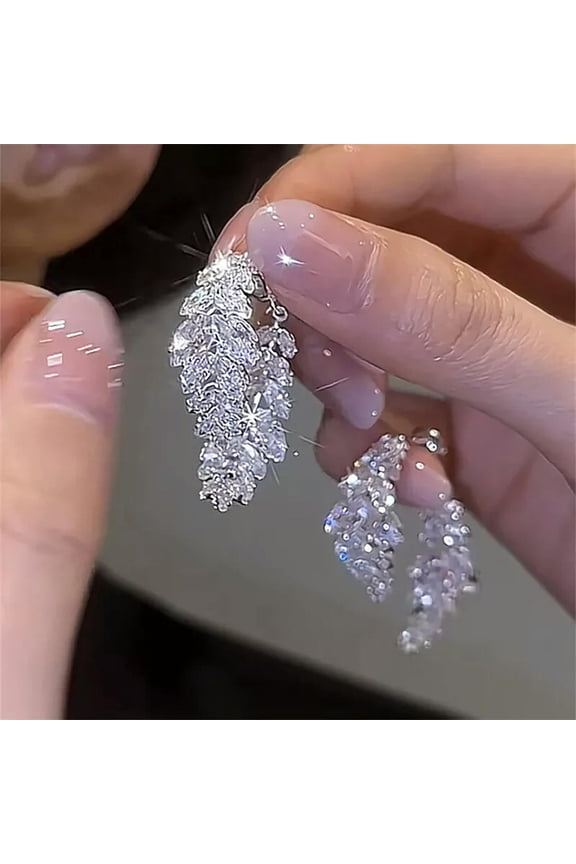Fashion Trend Luxury Elegant Exquisite Crystal Leaf Earring Delicate Jewelry WY4