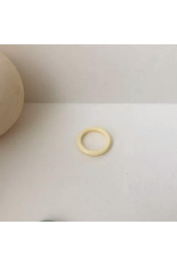 Geometric Round Ring Transparent Tortoiseshell Ring Unisex Acrylic Resin Ring US-yellow