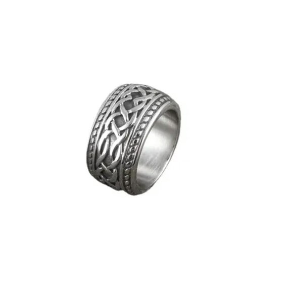 GKNET Mens Irish Celtic Love Infinity Knot Ring Band Stainless Steel Size 8-15