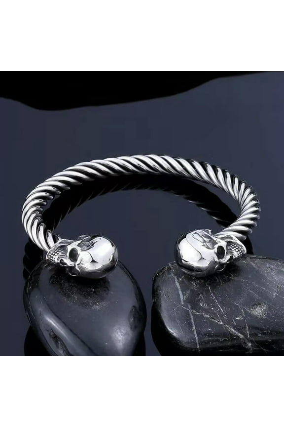 Mens Stainless Steel Silver Skull Cuff Bracelet Gothic Punk Rock Biker Jewelry