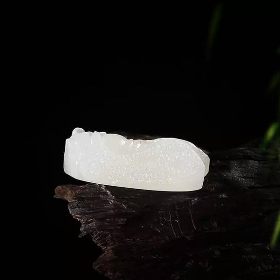 GKNET Natural Afghanistan Jade Hand Carved Cicada Quartz Crystal Pendant Healing 10Pcs-default