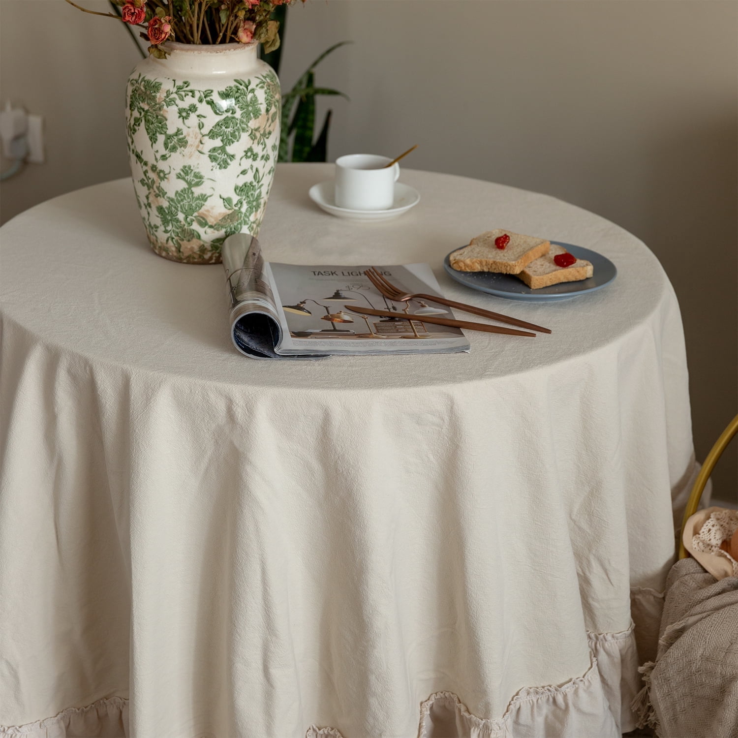 Glory Season Retro Farmhouse Round Tablecloth, 70 in, Cotton Flounces ...