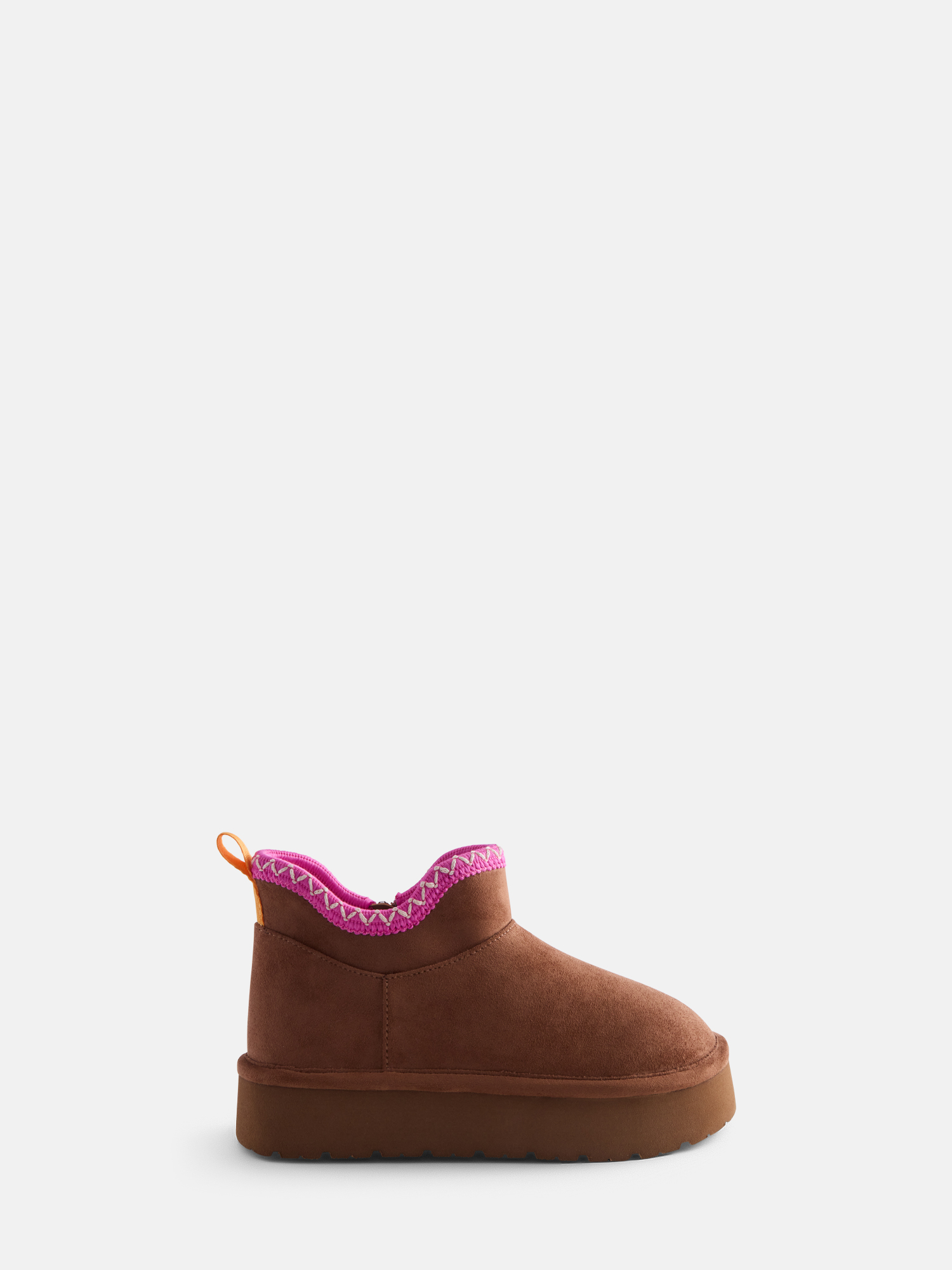 GMG MNYC COZY BOOT: What Stands Out on Walmart