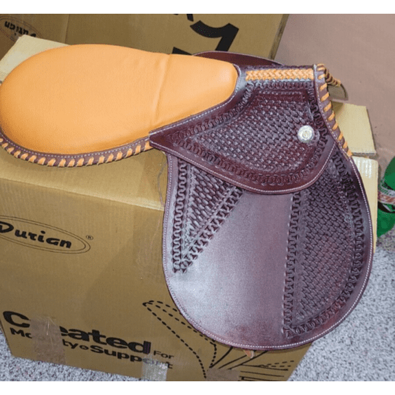 GOLDEN LINE EXPORT RACING SADDLE