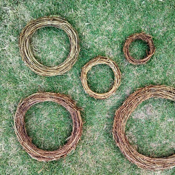 GOOHOCHY 1Pc Christmas Rattan Circle Light Brown Vine Garland for Home Decoration and Holiday Ornament