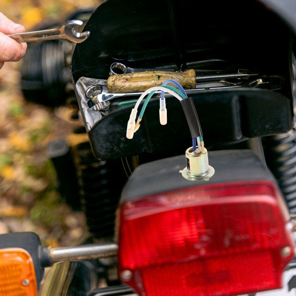 GOOHOCHY  2 Pcs Turn Signal Holder Motorbike Tail Light Socket Harness Golden