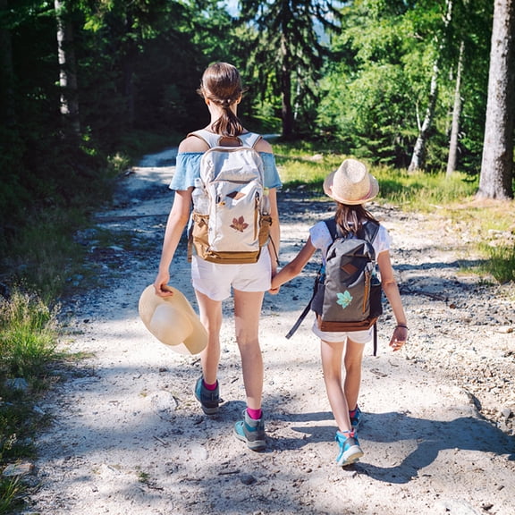 GOOHOCHY 9 Pcs Embroidery Maple Leaf Patch Clothing Accessories Child 8x8x0.1cm