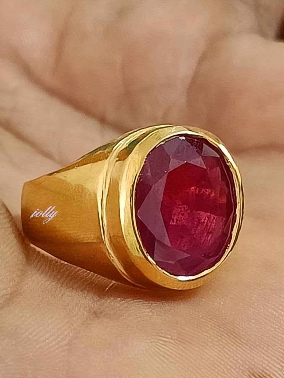 GIA Certified 1.32 Carat Natural Siam, Untreated Ruby Ring Set in Platinum  at 1stDibs | siamese ruby, ruby tavernier