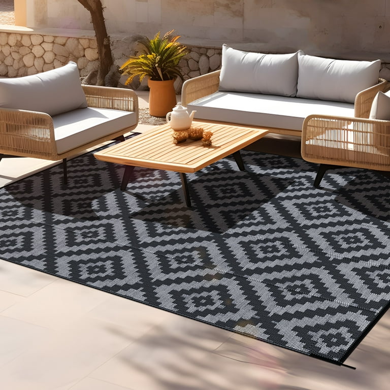 Oversized Black & Gray Geometric Reversible Outdoor Mat (3 size