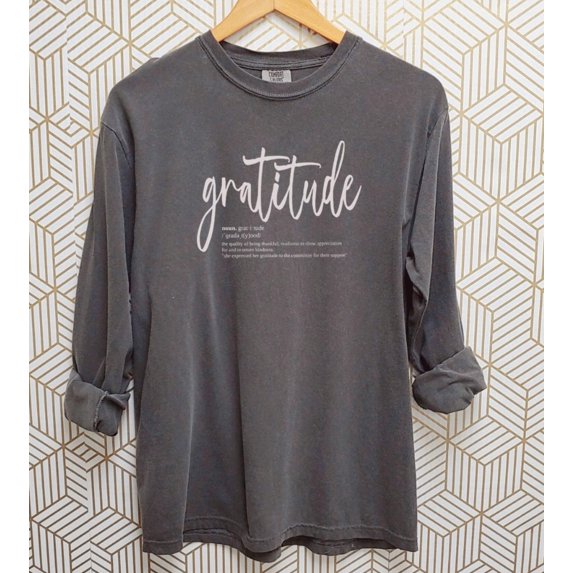 GRATITUDE Graphic Garment dyed T-Shirt