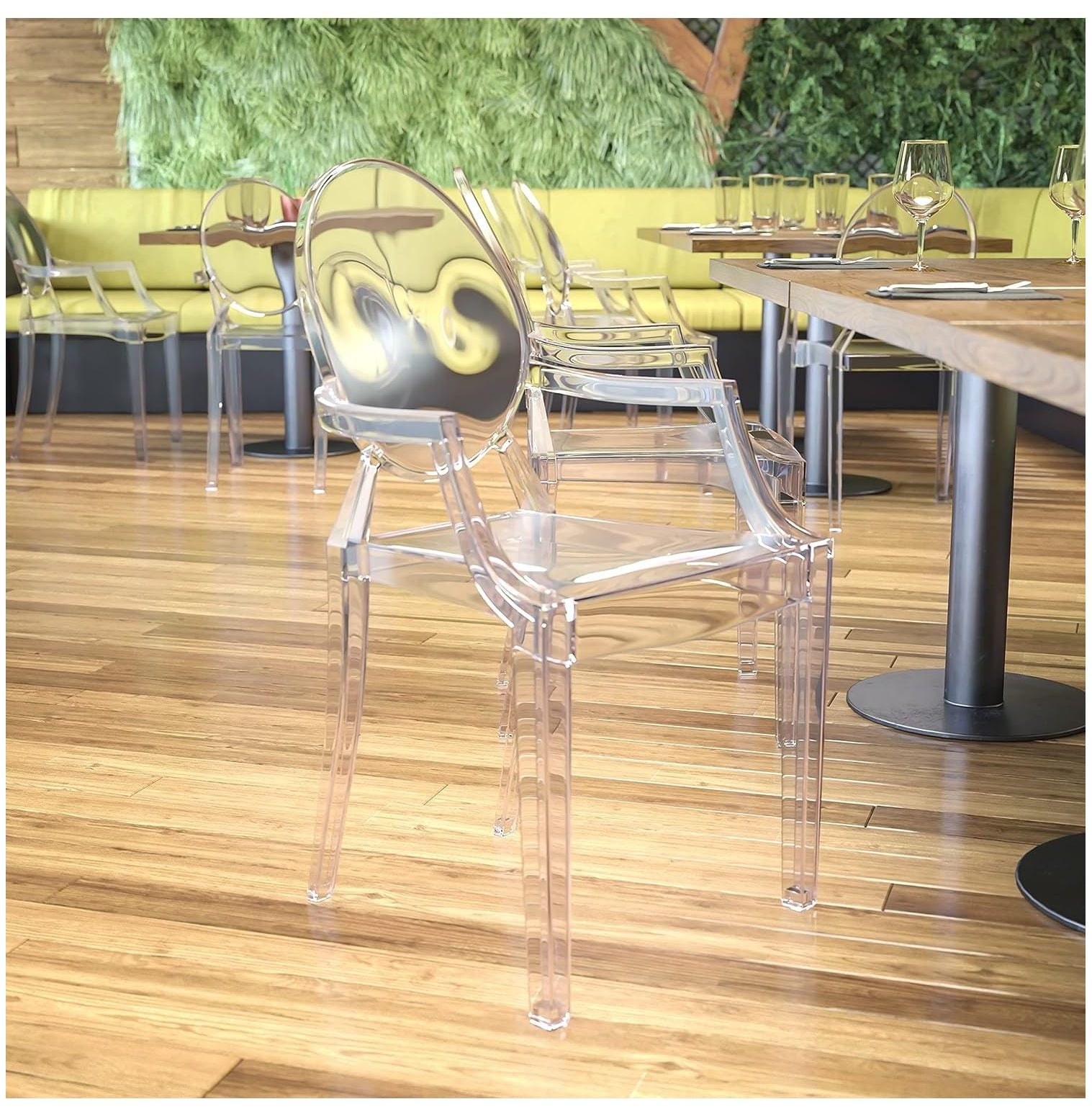 GREATYUUO Oval Back Ghost Chair with Arms in Transparent Crystal