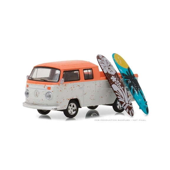GREENLIGHT 1:64 THE HOBBY SHOP SERIES 3 - VOLKSWAGEN TYPE 2 CREW CAB PICK-UP WITH SURFBOARDS 97030-F